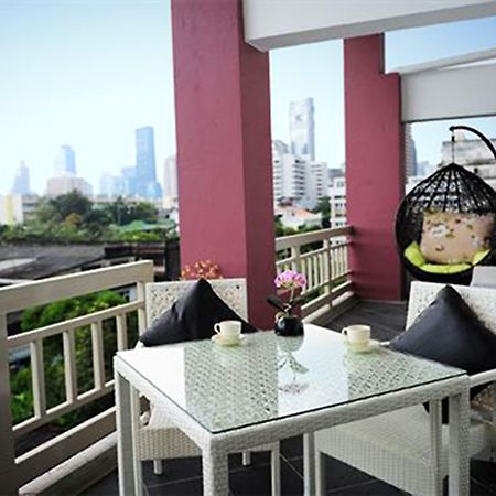 Baansabai Ramaiv Aparthotel Bangkok Exteriör bild