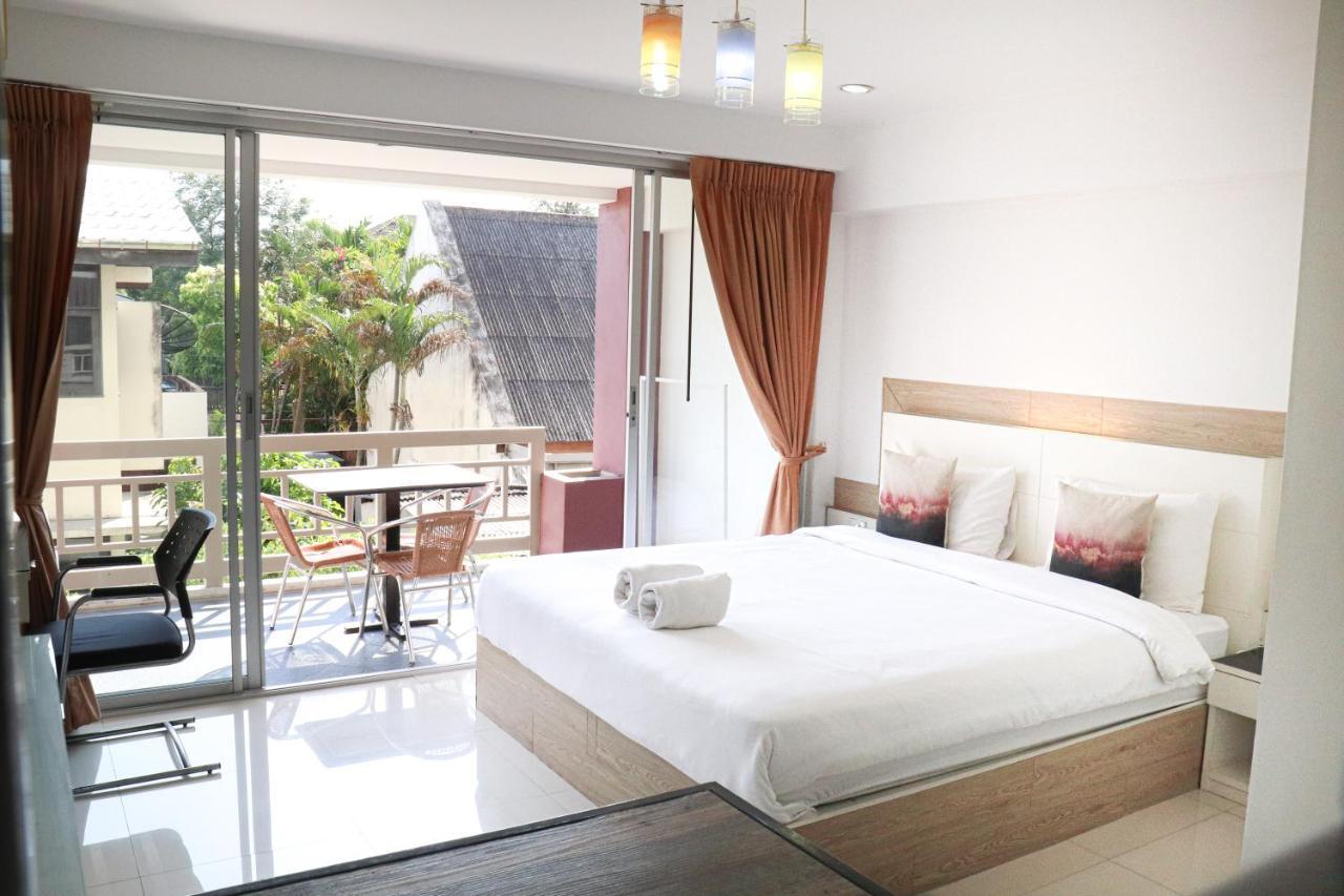 Baansabai Ramaiv Aparthotel Bangkok Exteriör bild