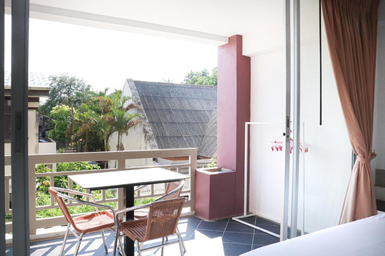 Baansabai Ramaiv Aparthotel Bangkok Exteriör bild