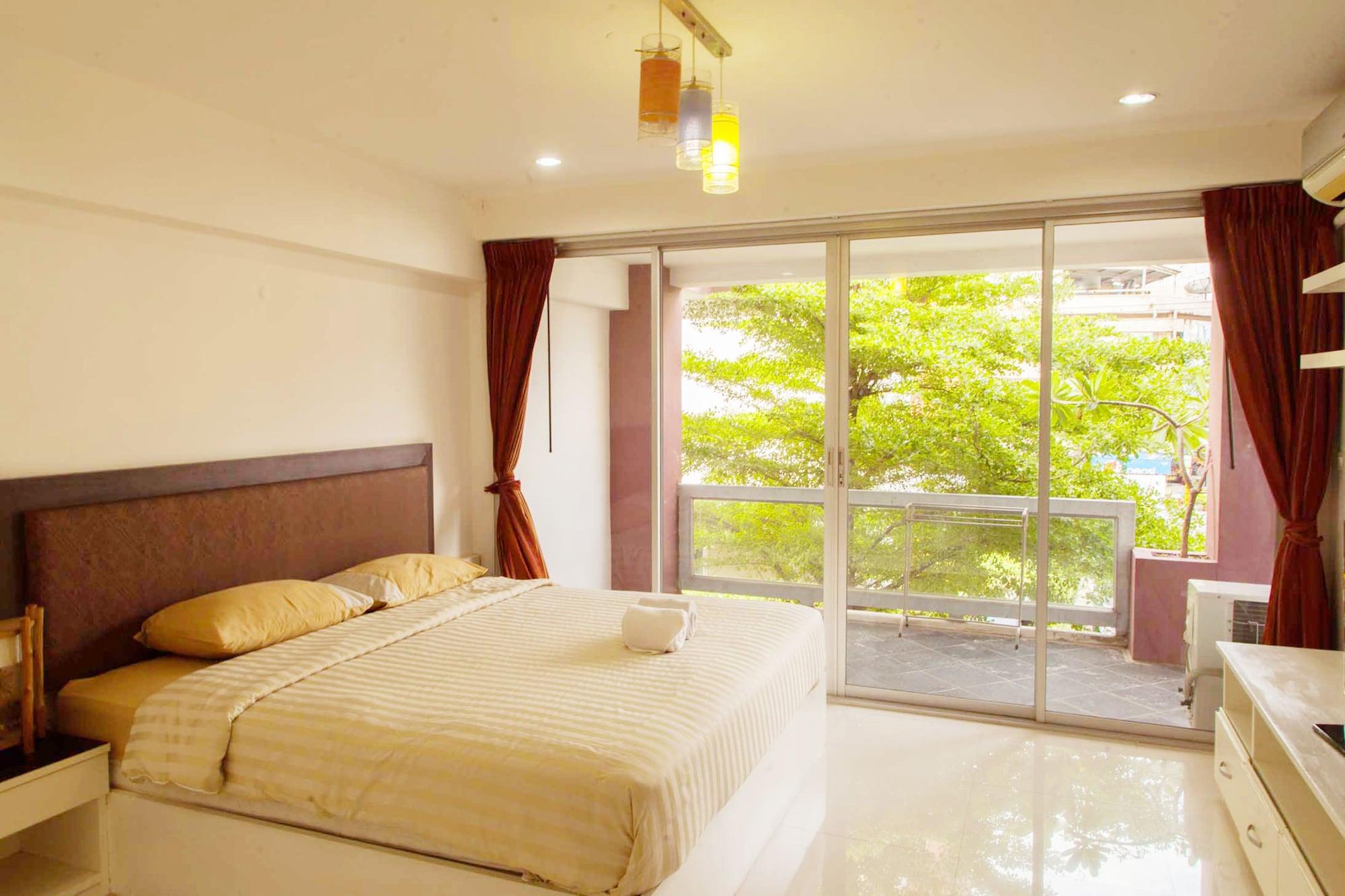 Baansabai Ramaiv Aparthotel Bangkok Exteriör bild