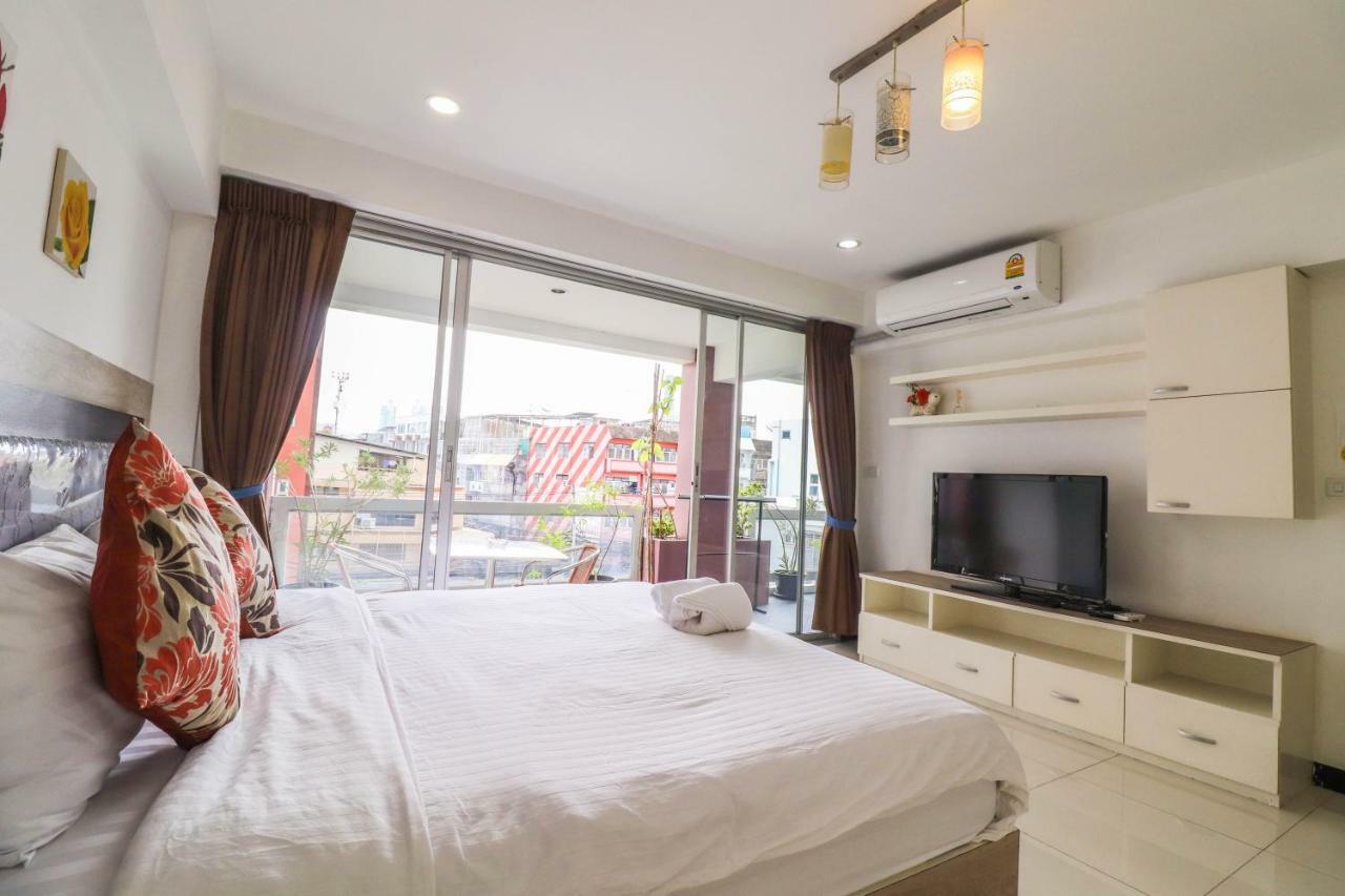 Baansabai Ramaiv Aparthotel Bangkok Exteriör bild